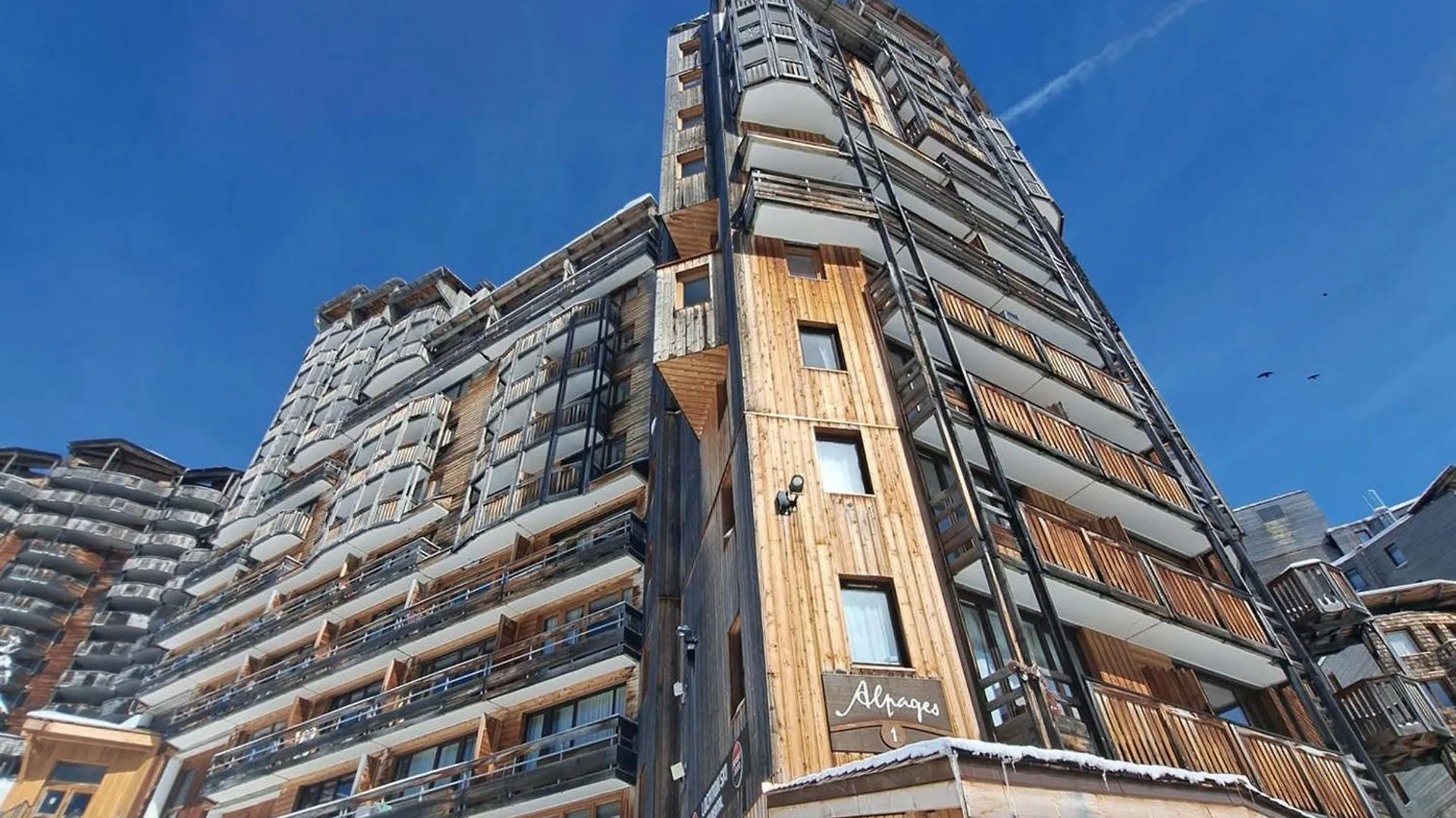 Appartement Renove, 6 Pers., Luxe, Balcon Sud, Acces Direct Pistes, Services Inclus - Fr-1-314-239 Morzine