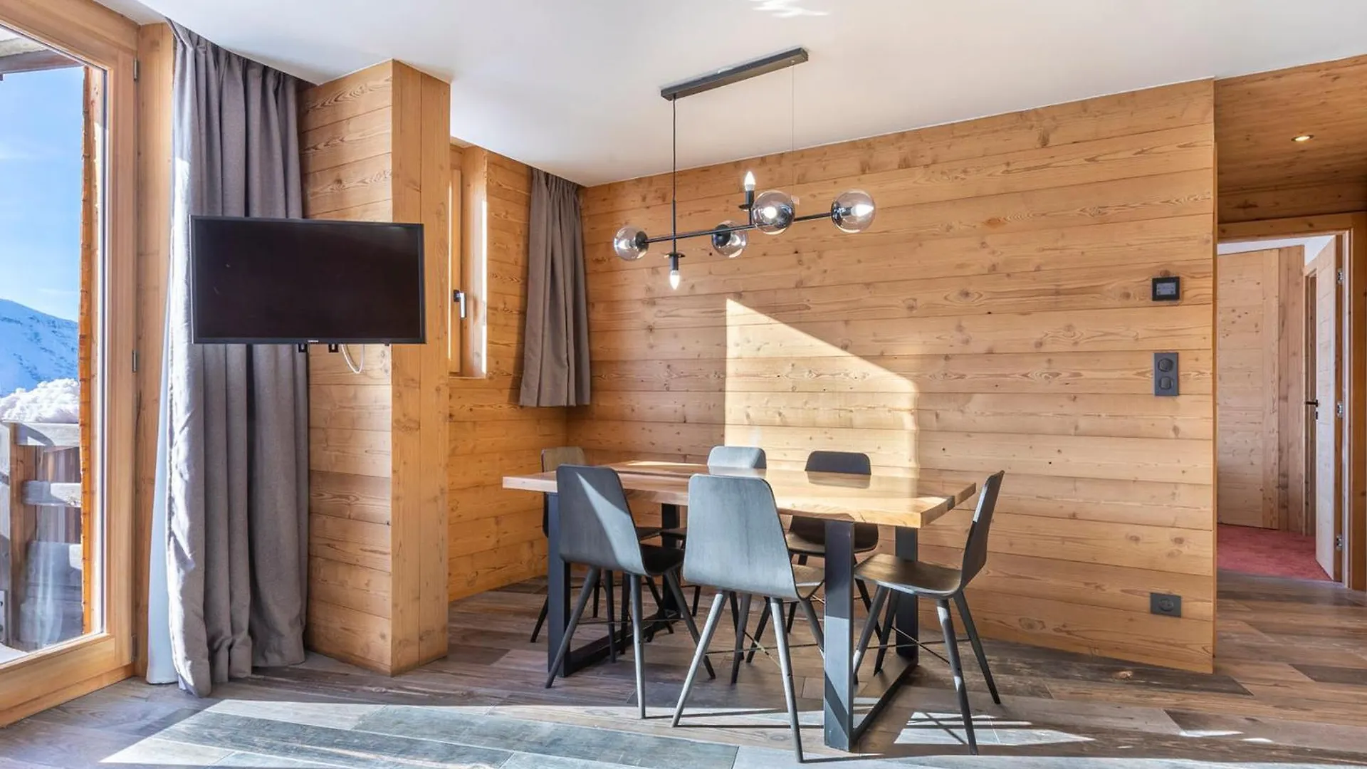 Appartement Renove, 6 Pers., Luxe, Balcon Sud, Acces Direct Pistes, Services Inclus - Fr-1-314-239 Morzine 0*,  Frankrijk